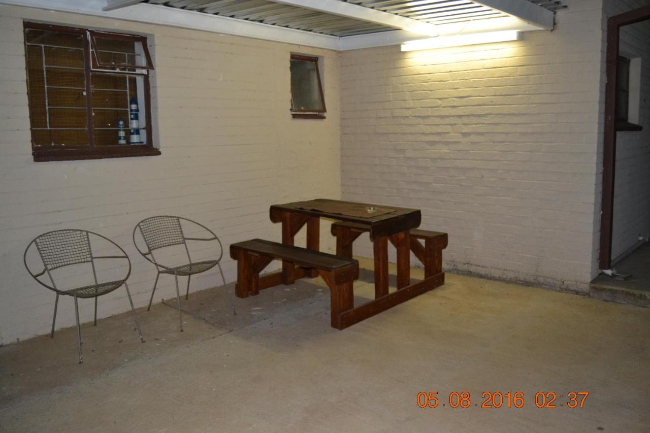 The Lighthouse Guesthouse Welkom Esterno foto