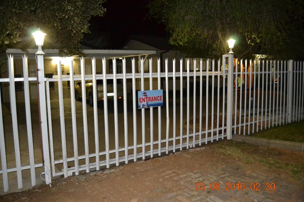 The Lighthouse Guesthouse Welkom Esterno foto