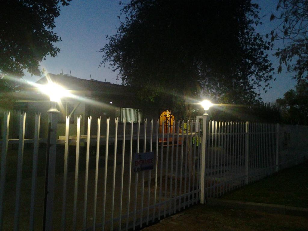 The Lighthouse Guesthouse Welkom Esterno foto