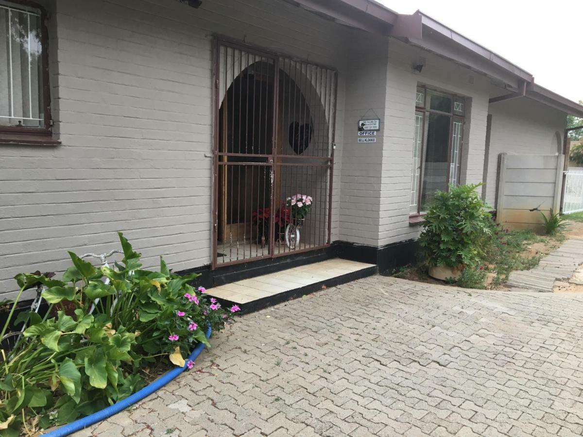 The Lighthouse Guesthouse Welkom Esterno foto